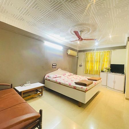 Hotel Rajdhani And Guest House Gujarat - Best Family Hotel In Halol Near Pavagadh And Halol Gidc Экстерьер фото