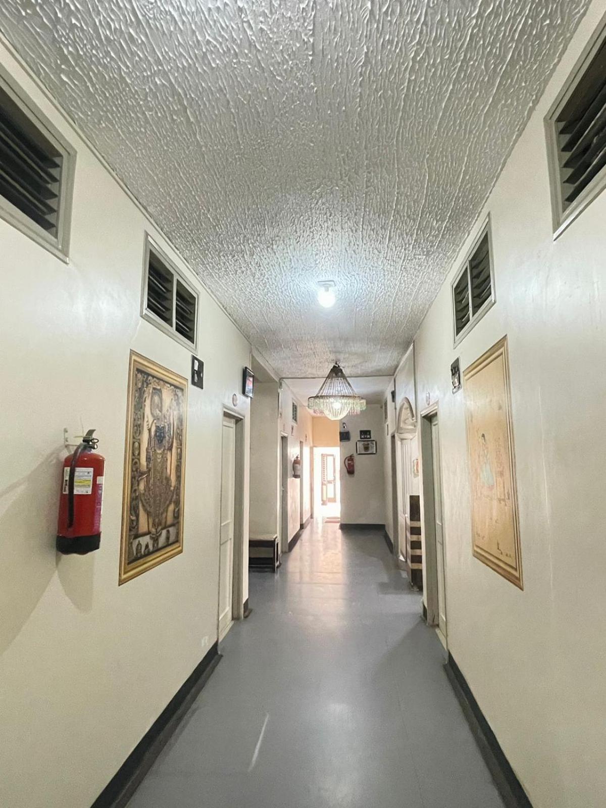 Hotel Rajdhani And Guest House Gujarat - Best Family Hotel In Halol Near Pavagadh And Halol Gidc Экстерьер фото